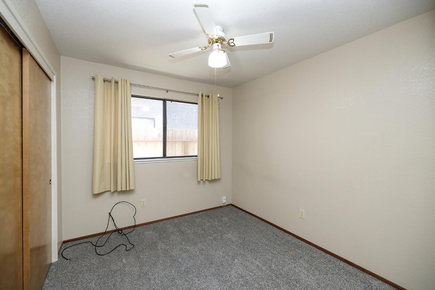 2180 Oxford Ave, Turlock, CA 95382
