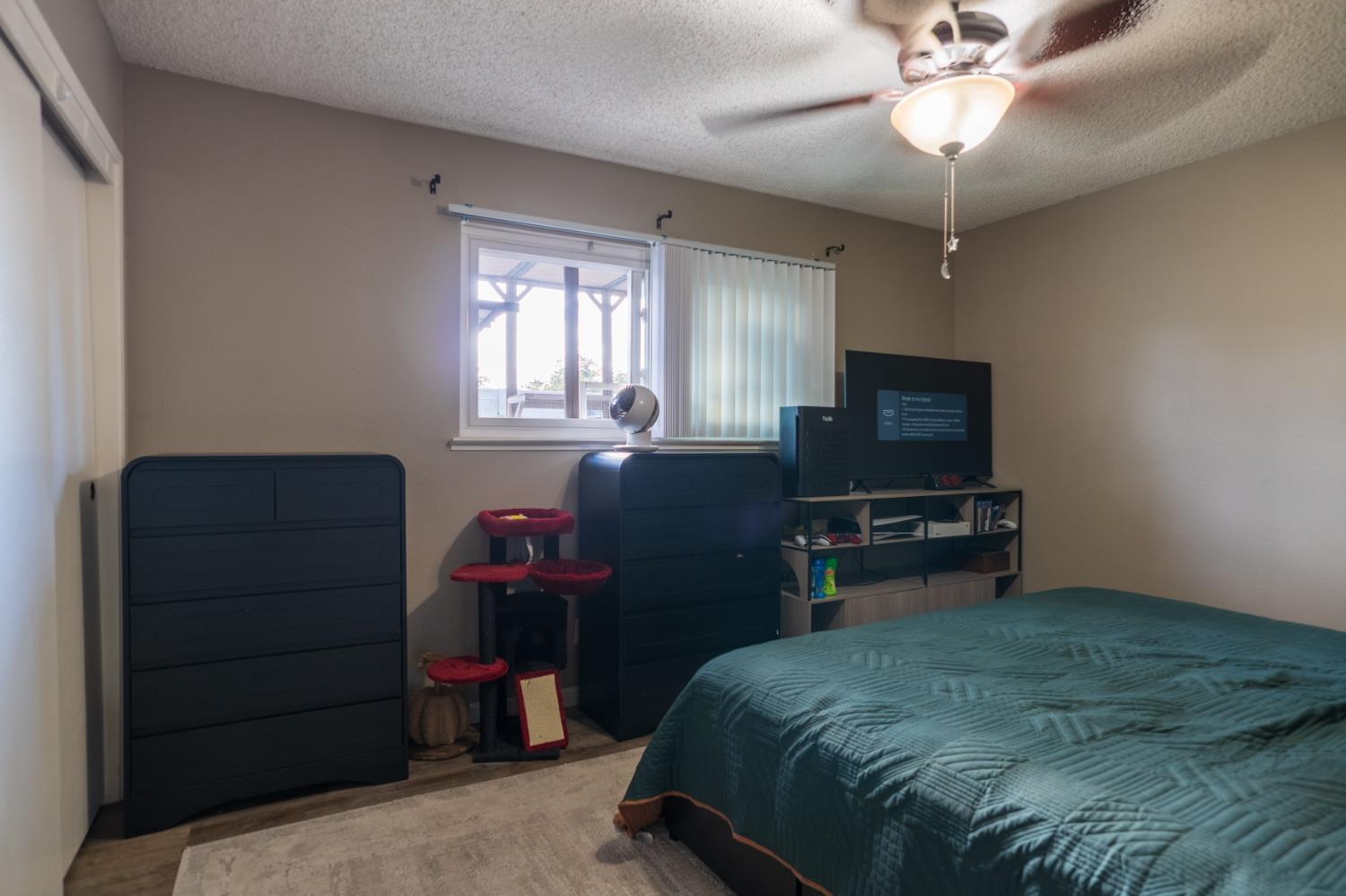 2869 Hillcrest St, Atwater, CA 95301