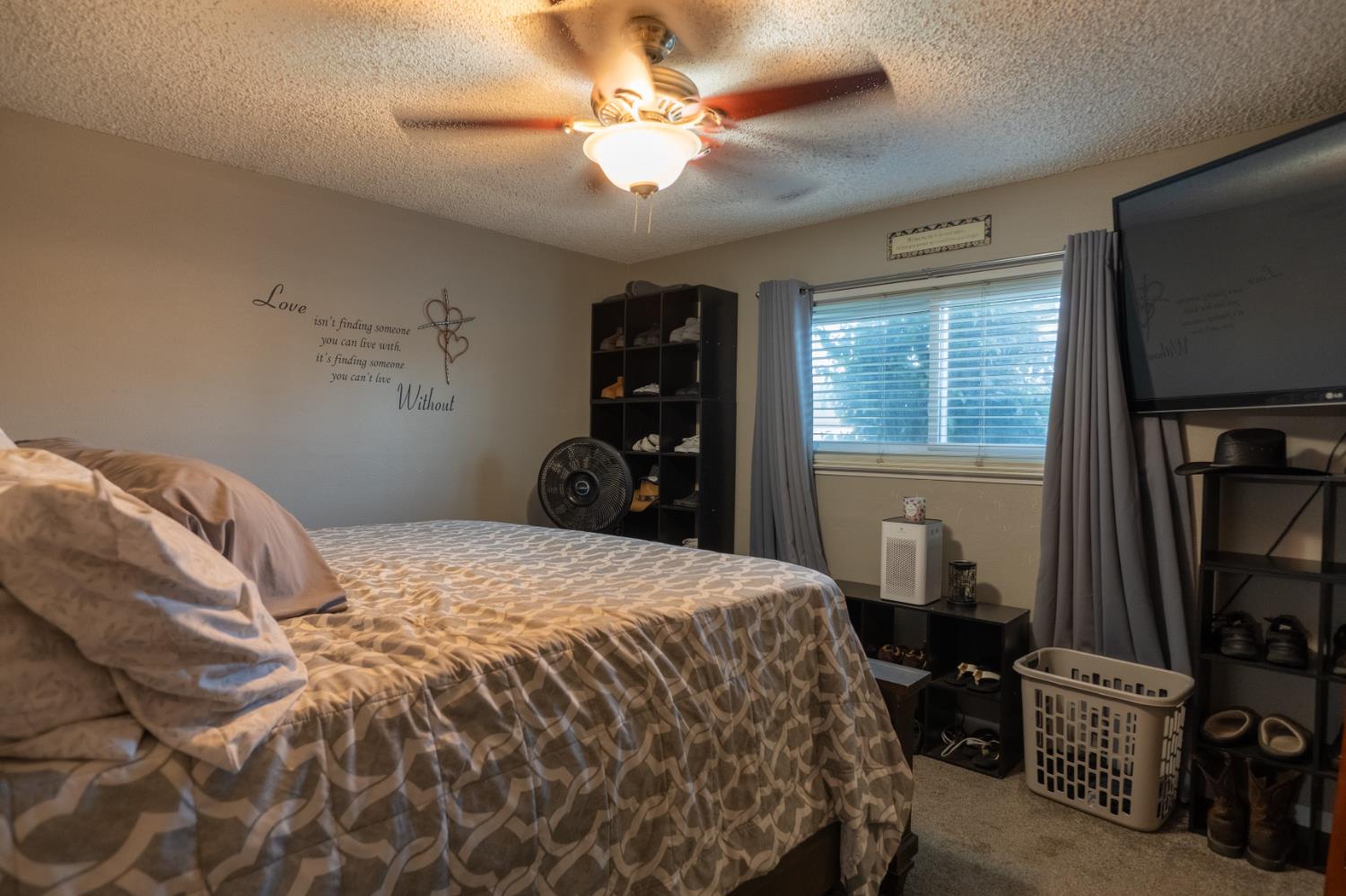 2869 Hillcrest St, Atwater, CA 95301