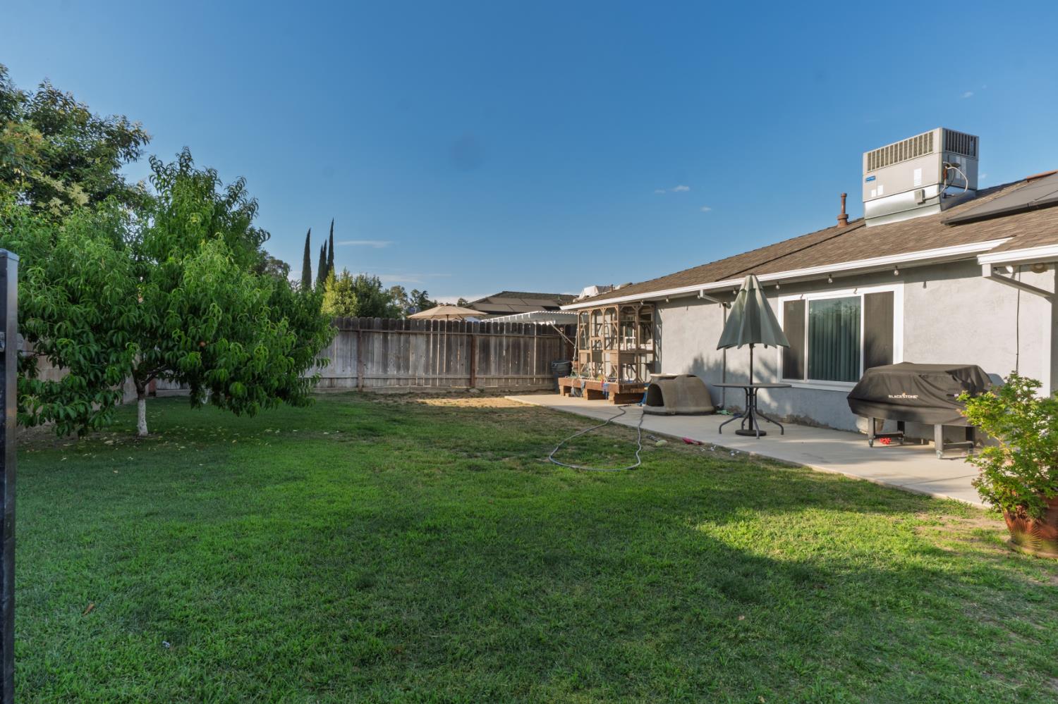 2869 Hillcrest St, Atwater, CA 95301