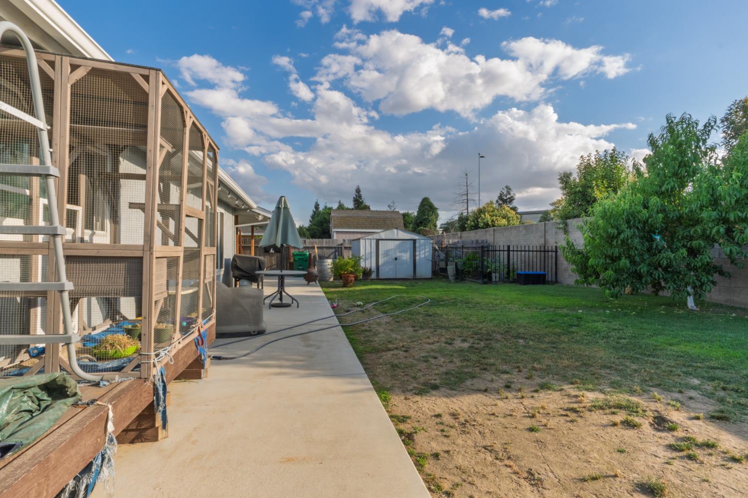 2869 Hillcrest St, Atwater, CA 95301