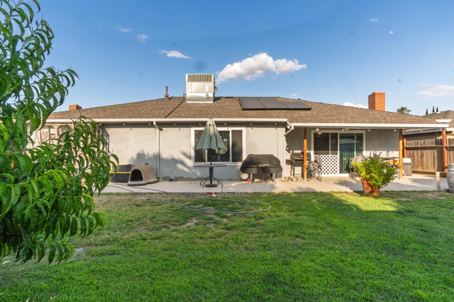 2869 Hillcrest St, Atwater, CA 95301