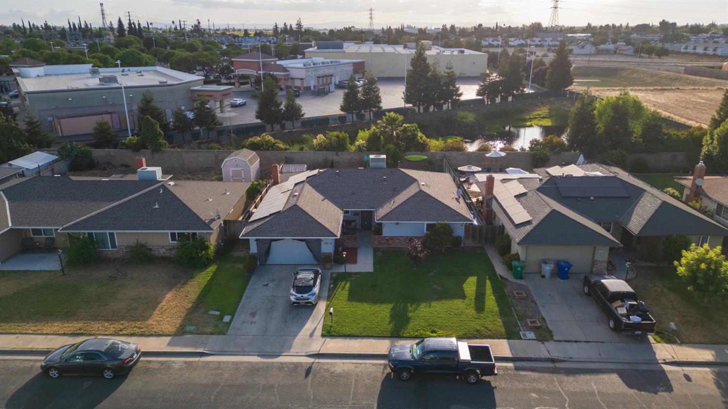 2869 Hillcrest St, Atwater, CA 95301