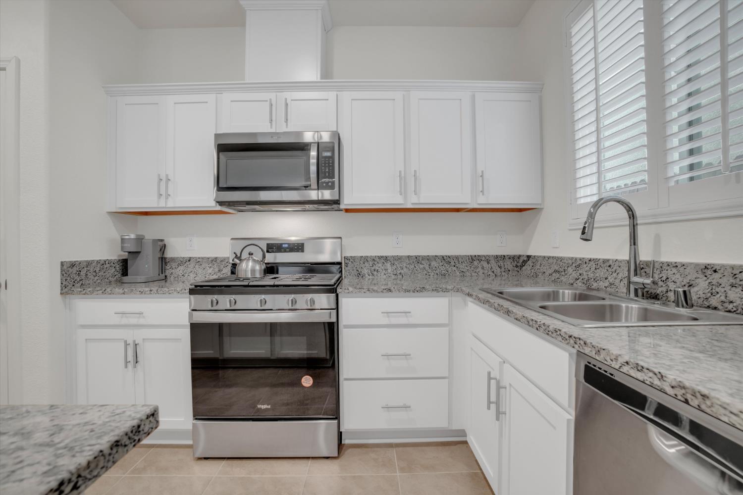 179 Sullivan Dr, Merced, CA 95348