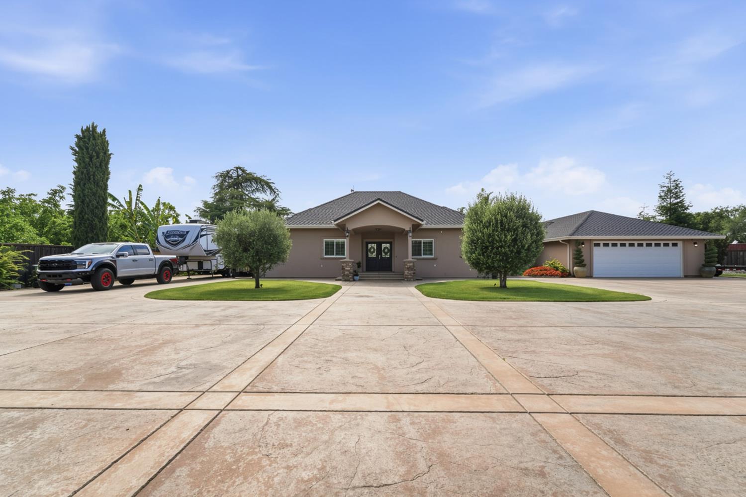 2837 Geer Rd, Hughson, CA 95326