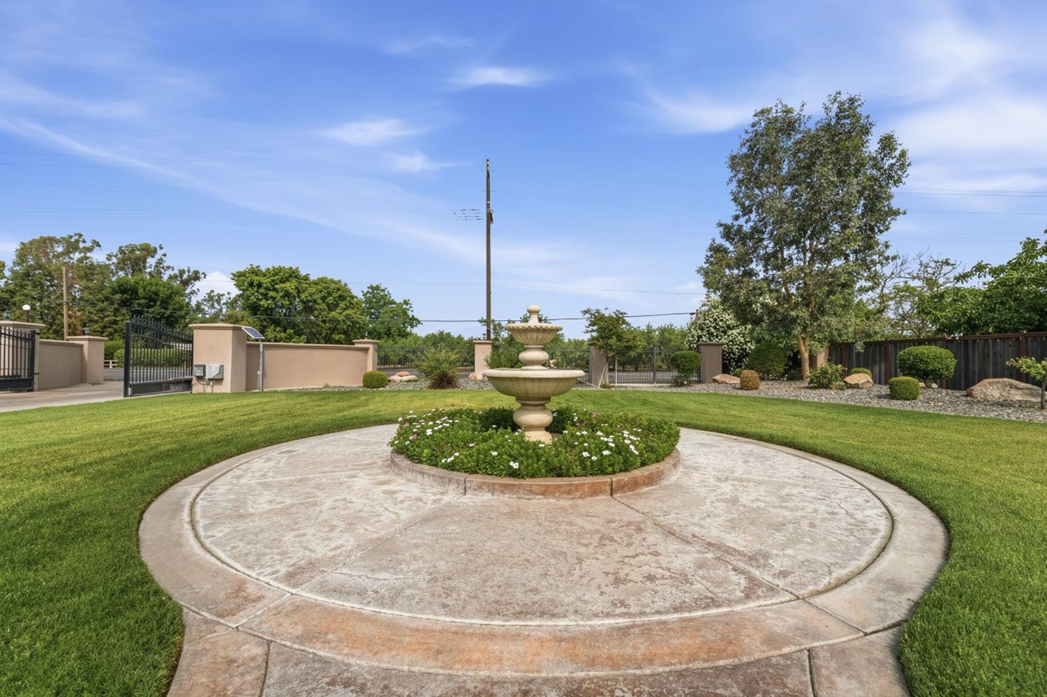 2837 Geer Rd, Hughson, CA 95326