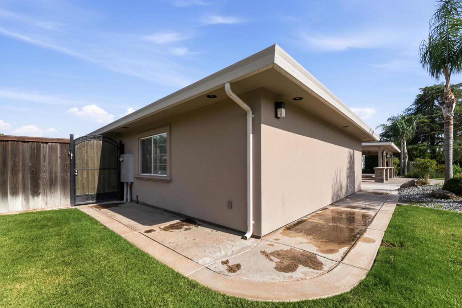 2837 Geer Rd, Hughson, CA 95326