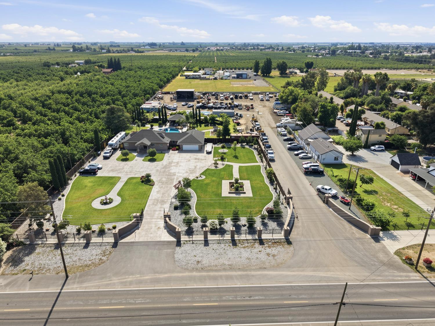 2837 Geer Rd, Hughson, CA 95326