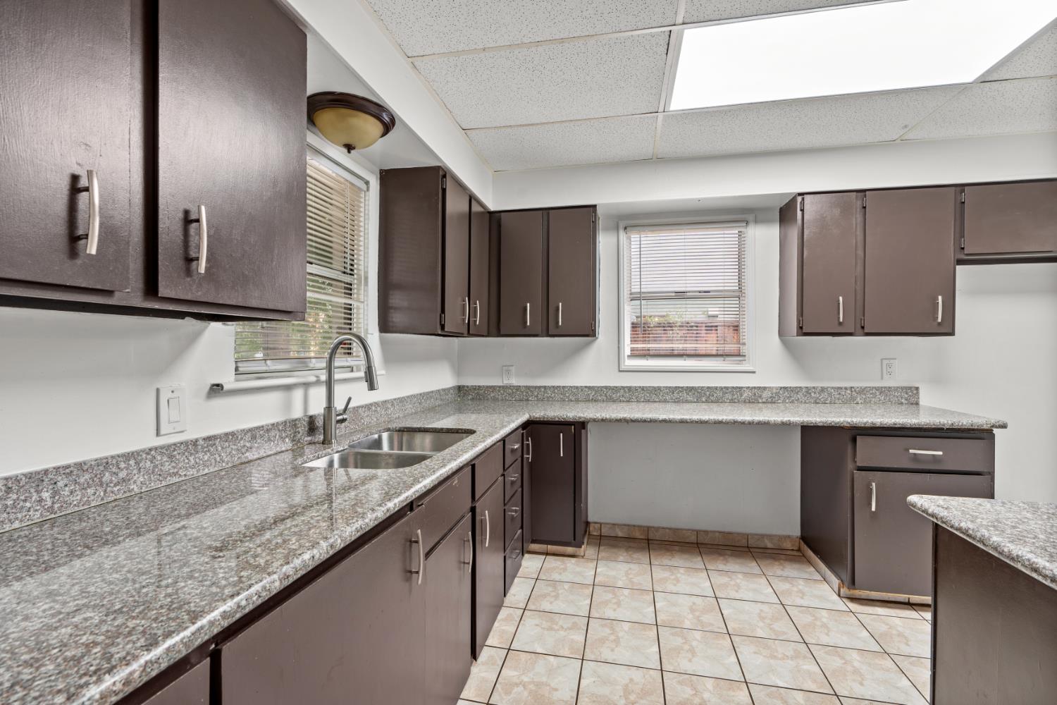 221 ALTURAS, Modesto, CA 95351