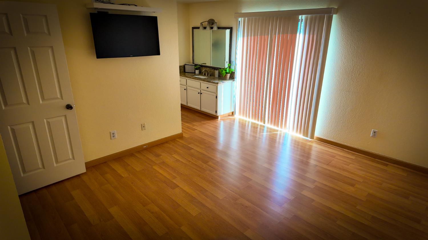 1701 Pawtucket Ave, Modesto, CA 95358