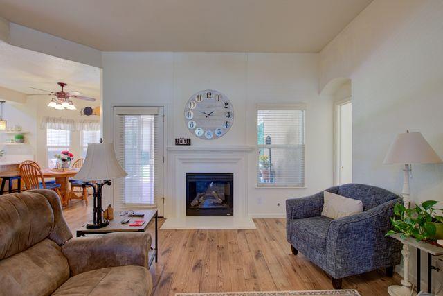 1817 San Gabriel Dr, Hughson, CA 95326