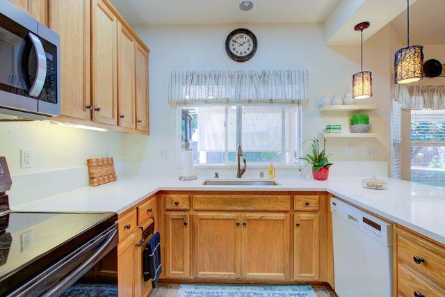1817 San Gabriel Dr, Hughson, CA 95326