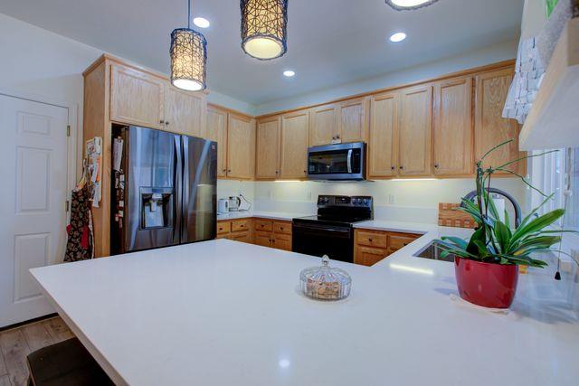 1817 San Gabriel Dr, Hughson, CA 95326