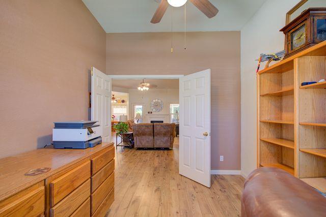 1817 San Gabriel Dr, Hughson, CA 95326