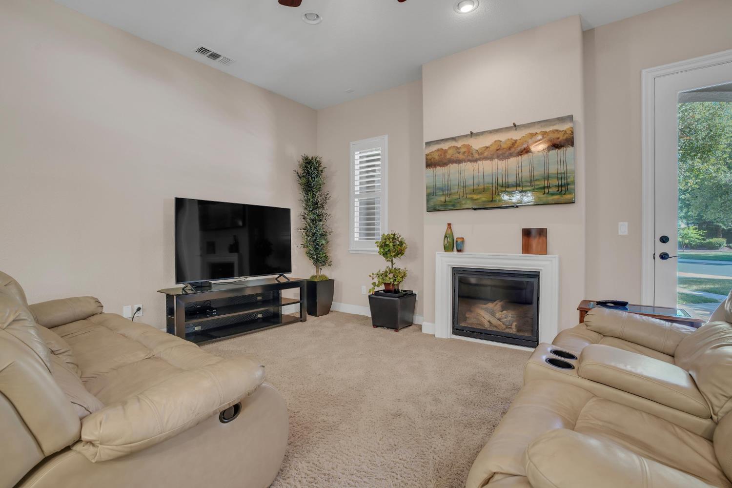 2431 Cypress Point Dr, Turlock, CA 95380