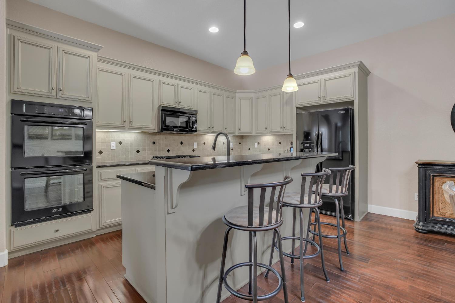 2431 Cypress Point Dr, Turlock, CA 95380