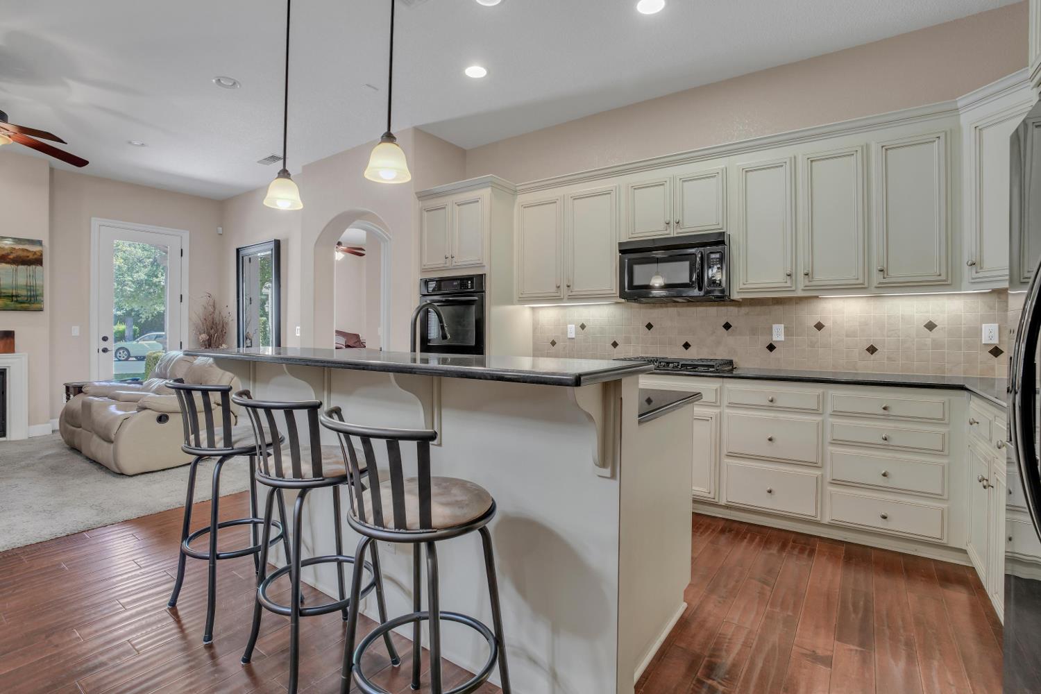 2431 Cypress Point Dr, Turlock, CA 95380