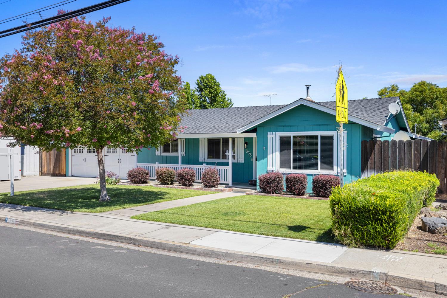 335 North Ave, Turlock, CA 95382
