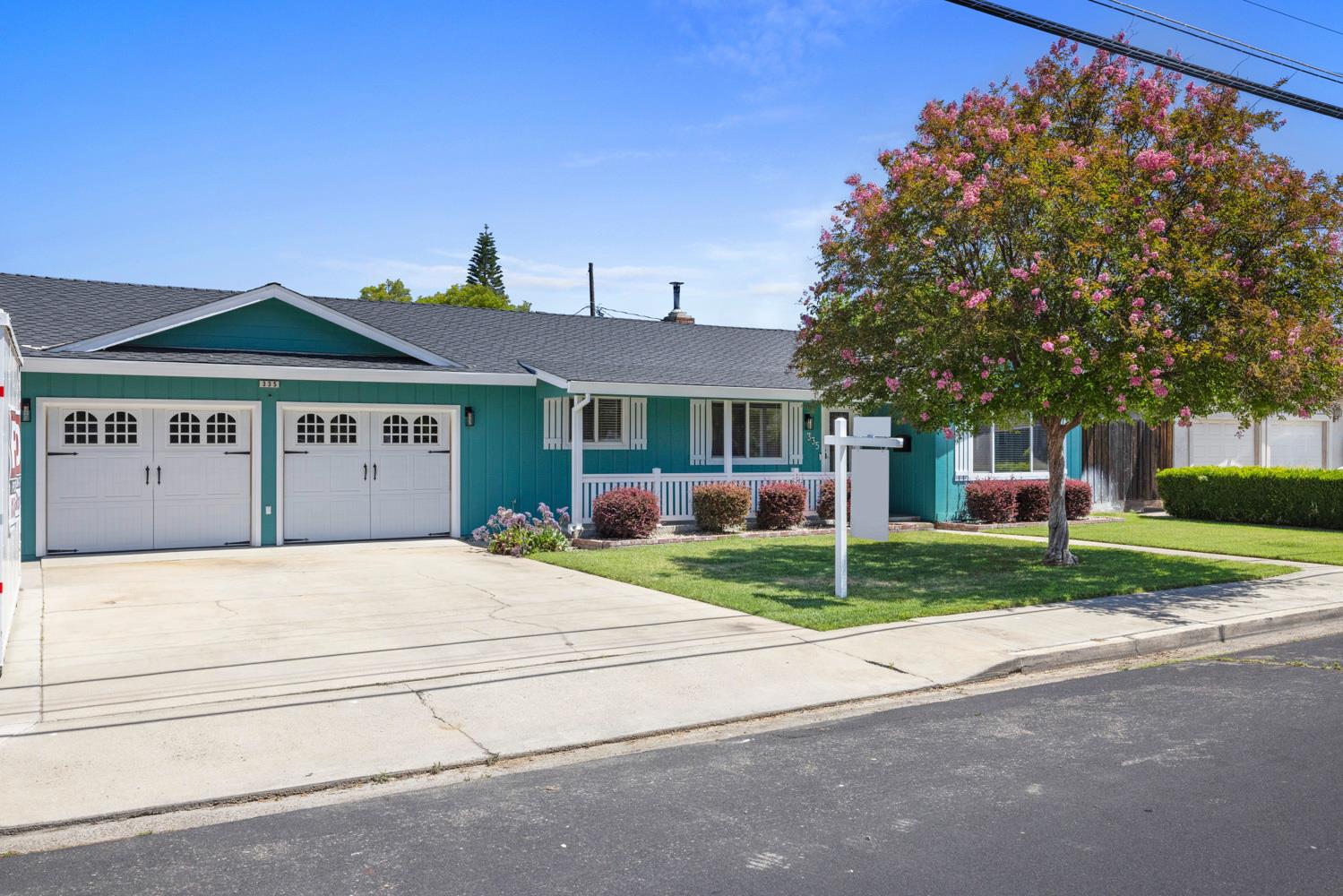 335 North Ave, Turlock, CA 95382