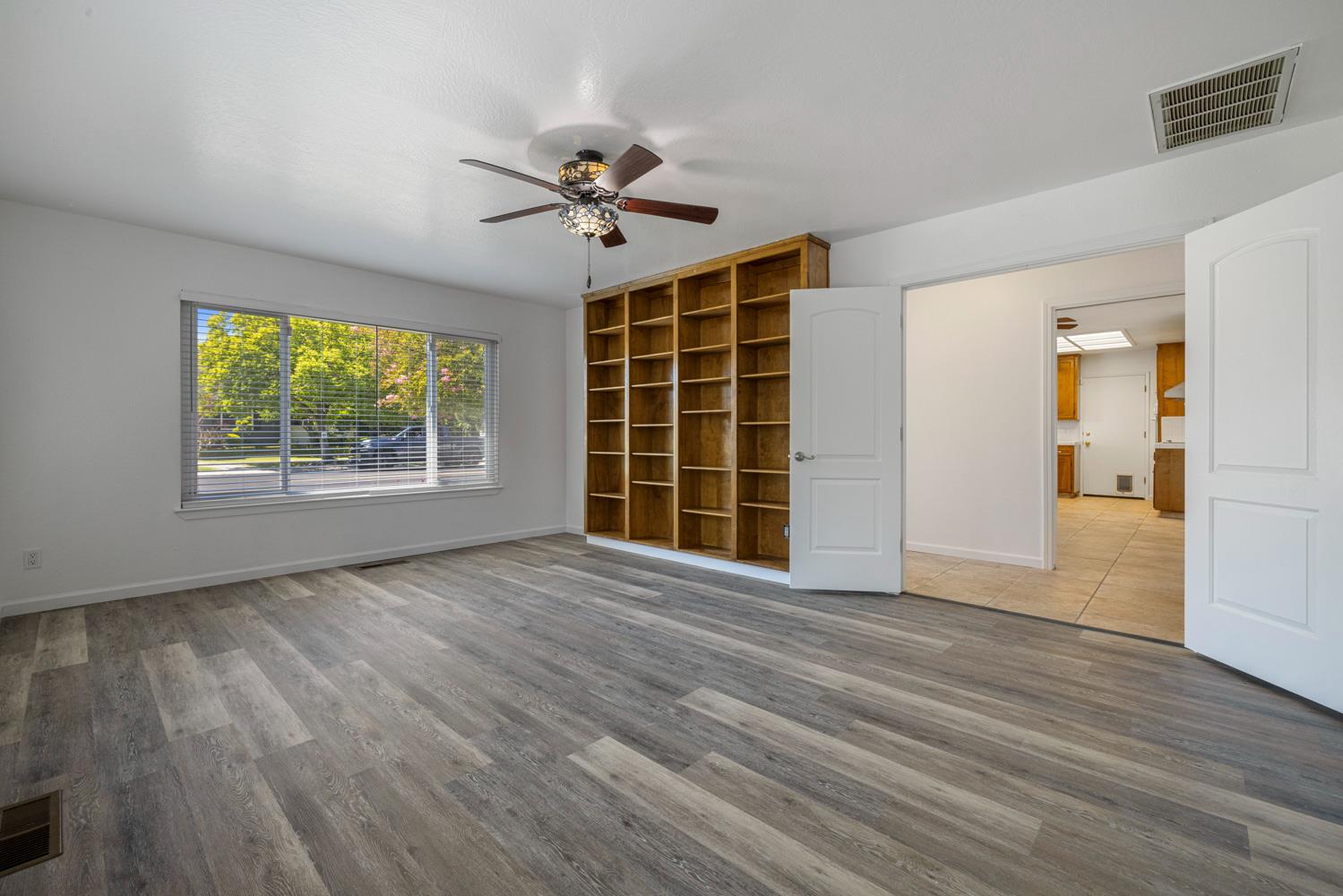 335 North Ave, Turlock, CA 95382