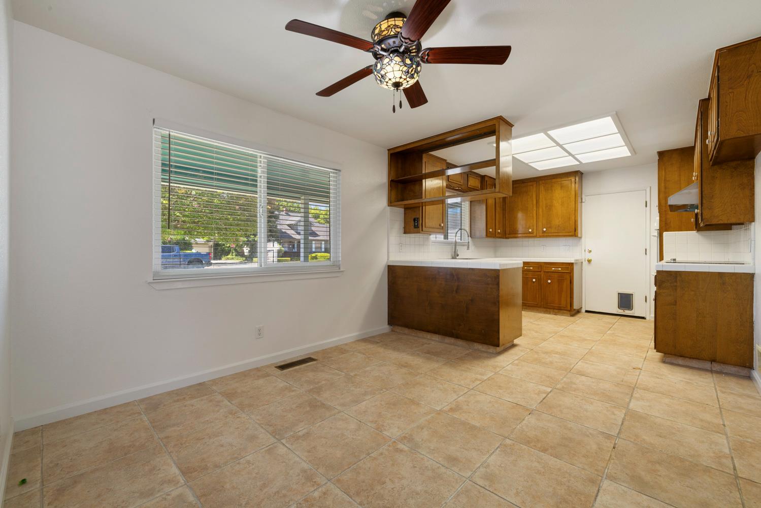 335 North Ave, Turlock, CA 95382