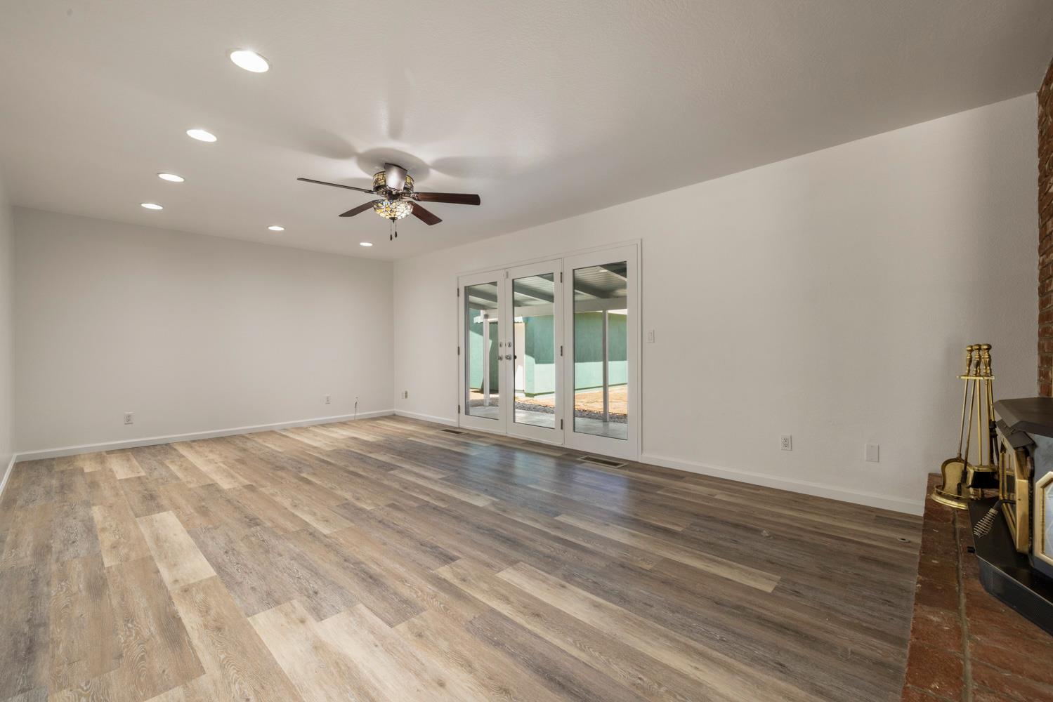 335 North Ave, Turlock, CA 95382