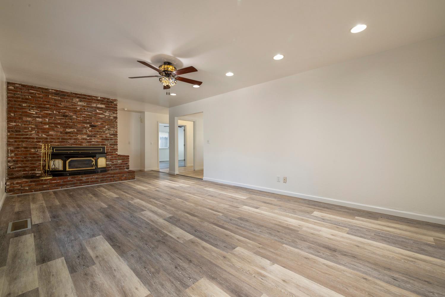 335 North Ave, Turlock, CA 95382
