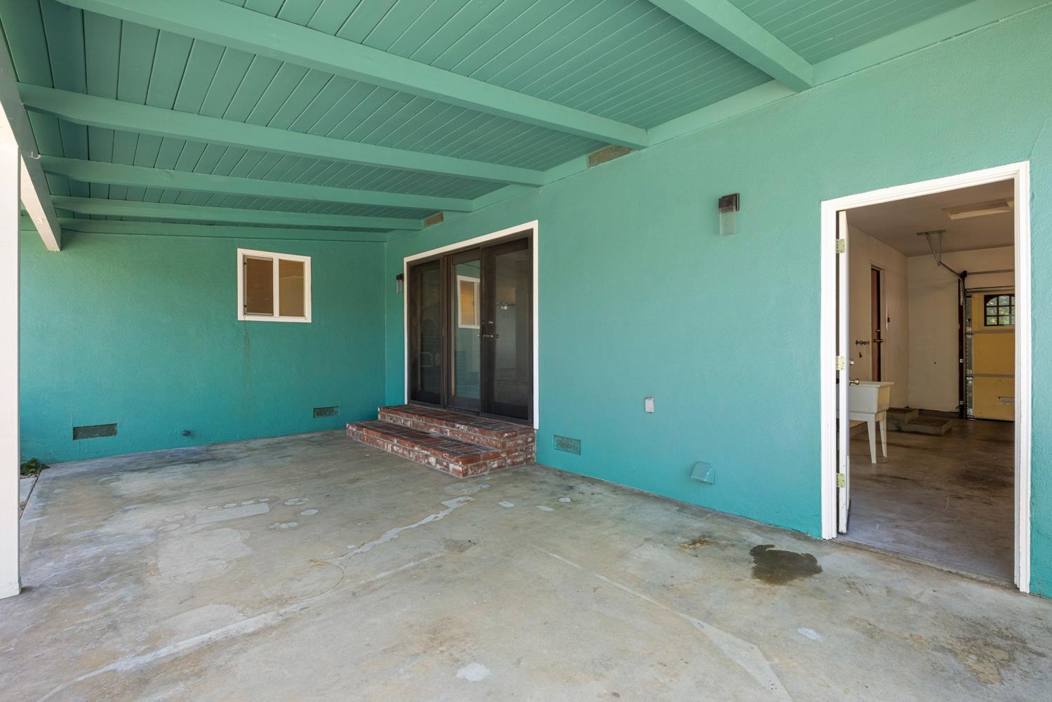 335 North Ave, Turlock, CA 95382