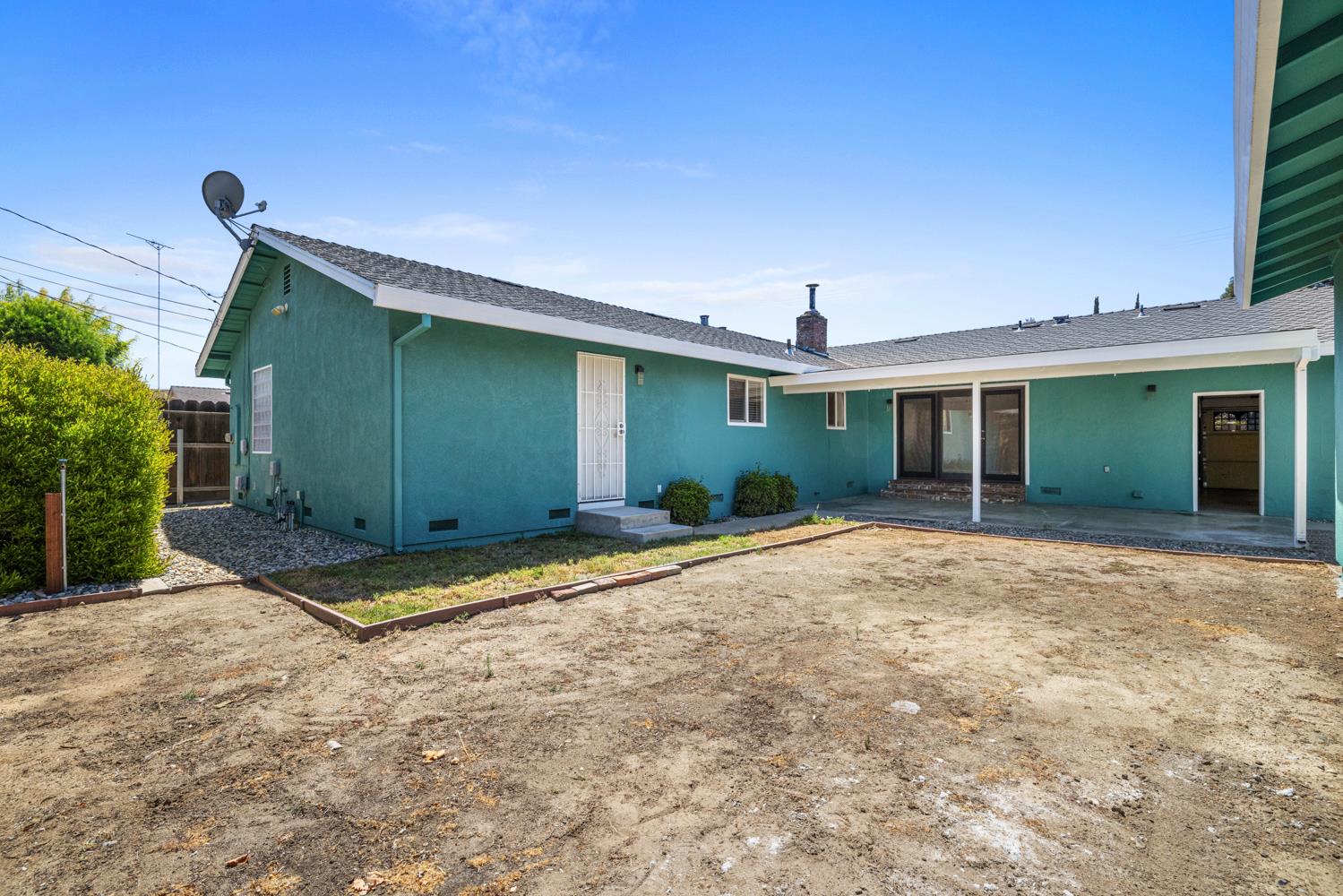 335 North Ave, Turlock, CA 95382