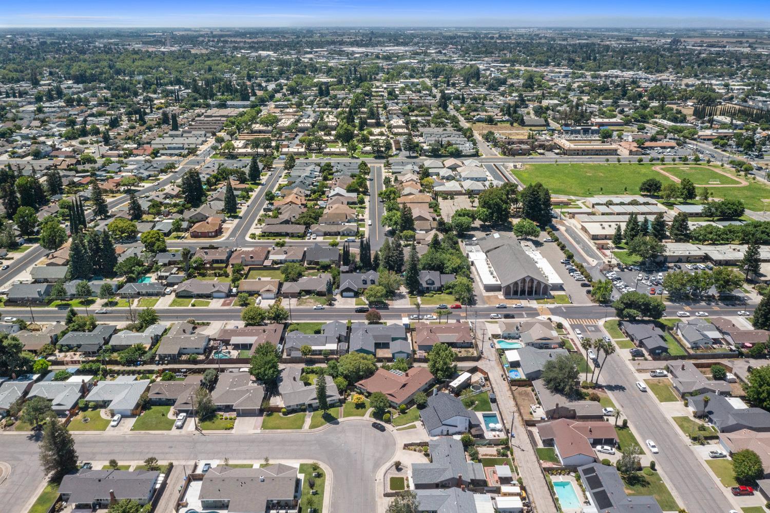 335 North Ave, Turlock, CA 95382