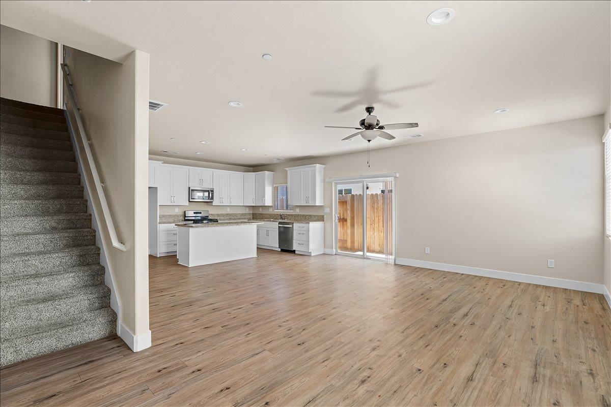 523 Barcelona Ct, Merced, CA 95341