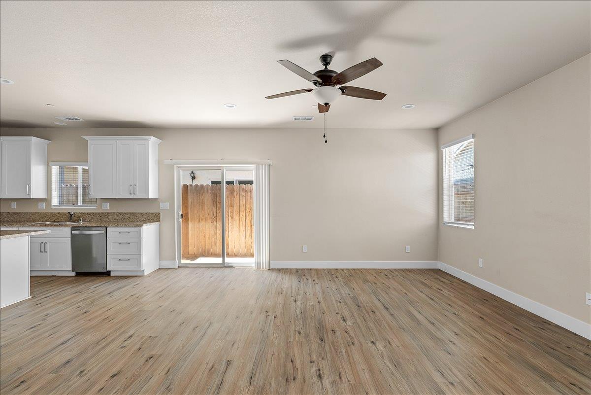 523 Barcelona Ct, Merced, CA 95341