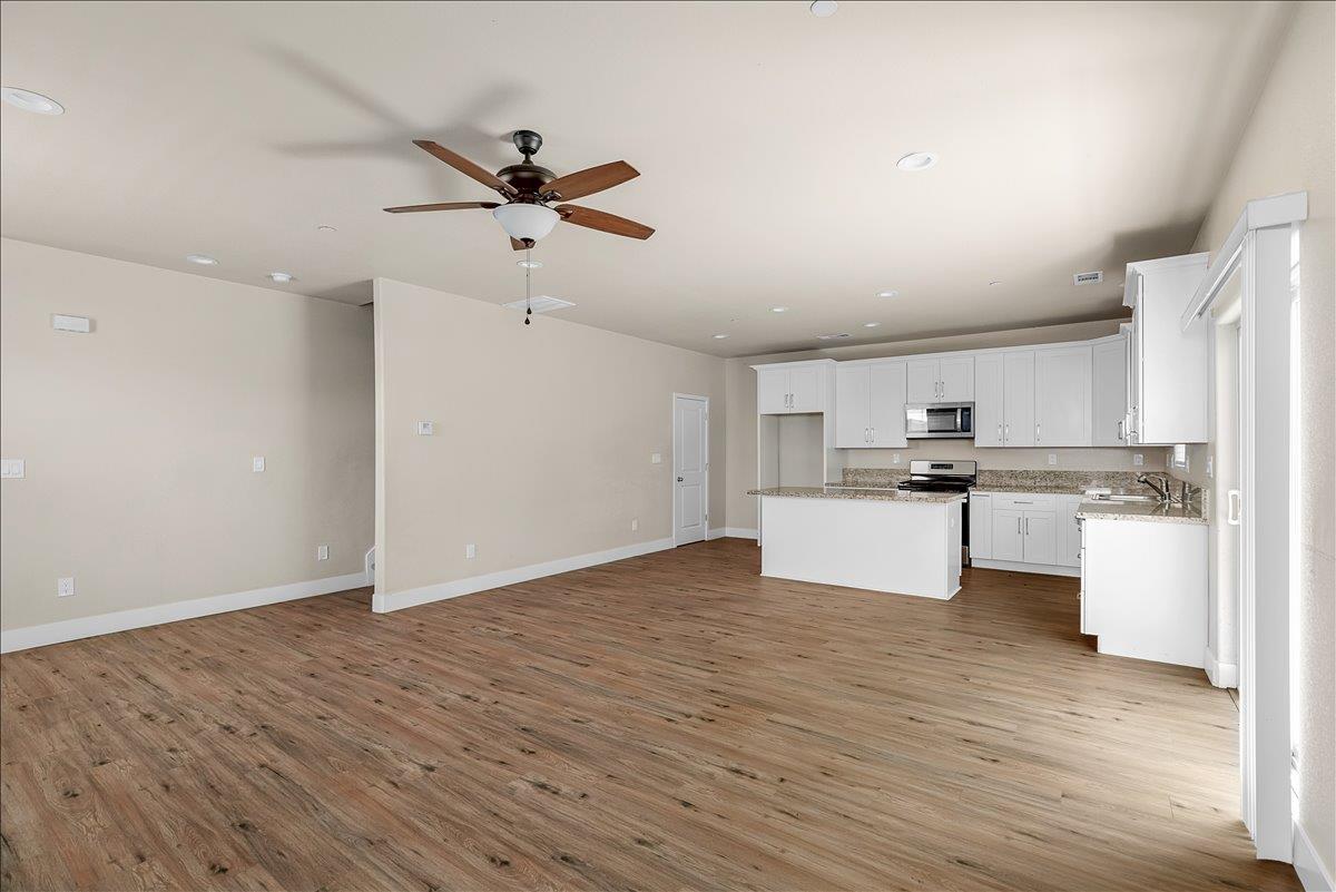 523 Barcelona Ct, Merced, CA 95341