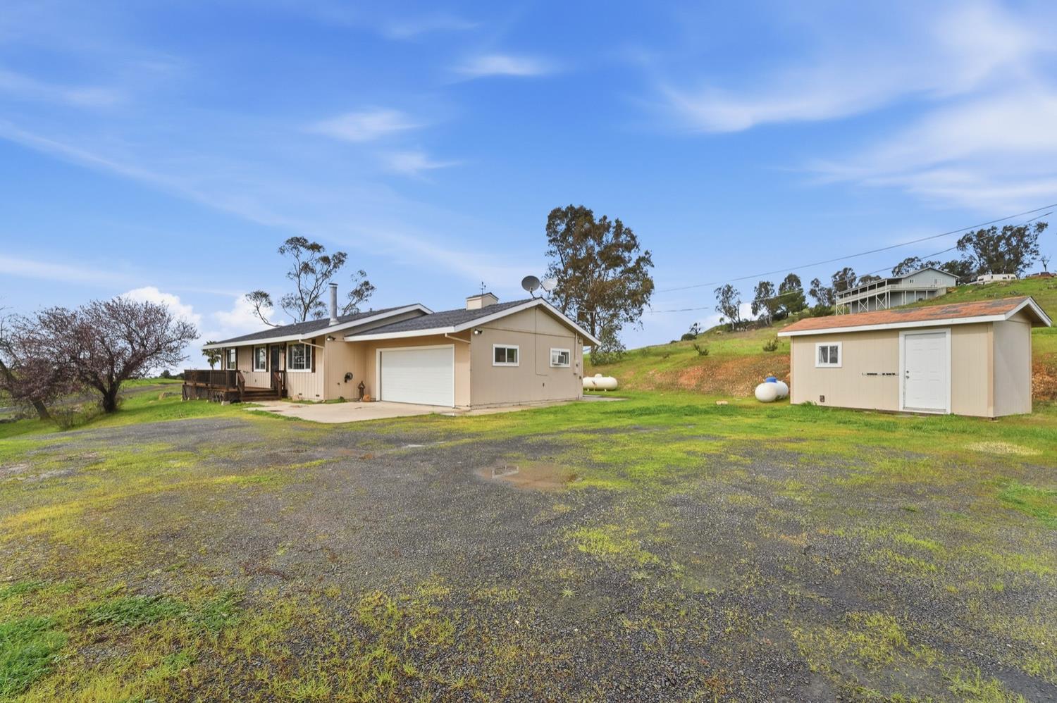 2615 Ranchito Dr, La Grange, CA 95329