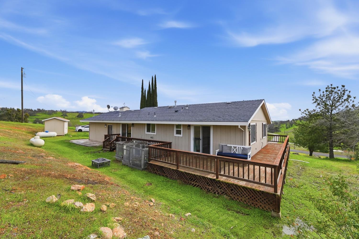 2615 Ranchito Dr, La Grange, CA 95329