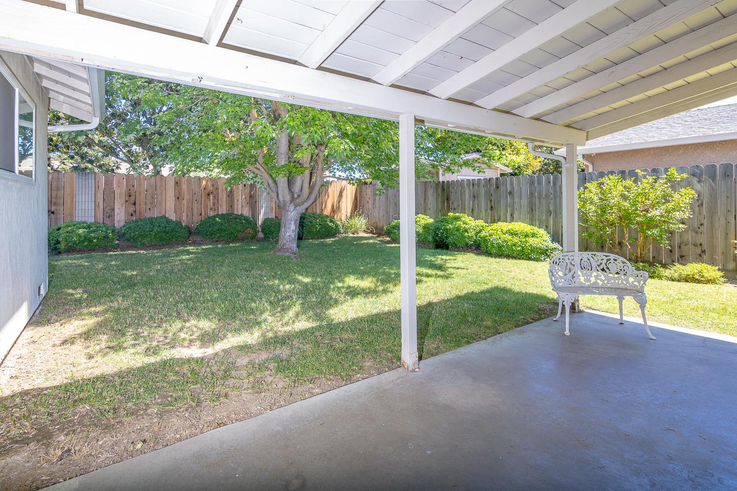 1320 Wylmawood Ln, Modesto, CA 95355