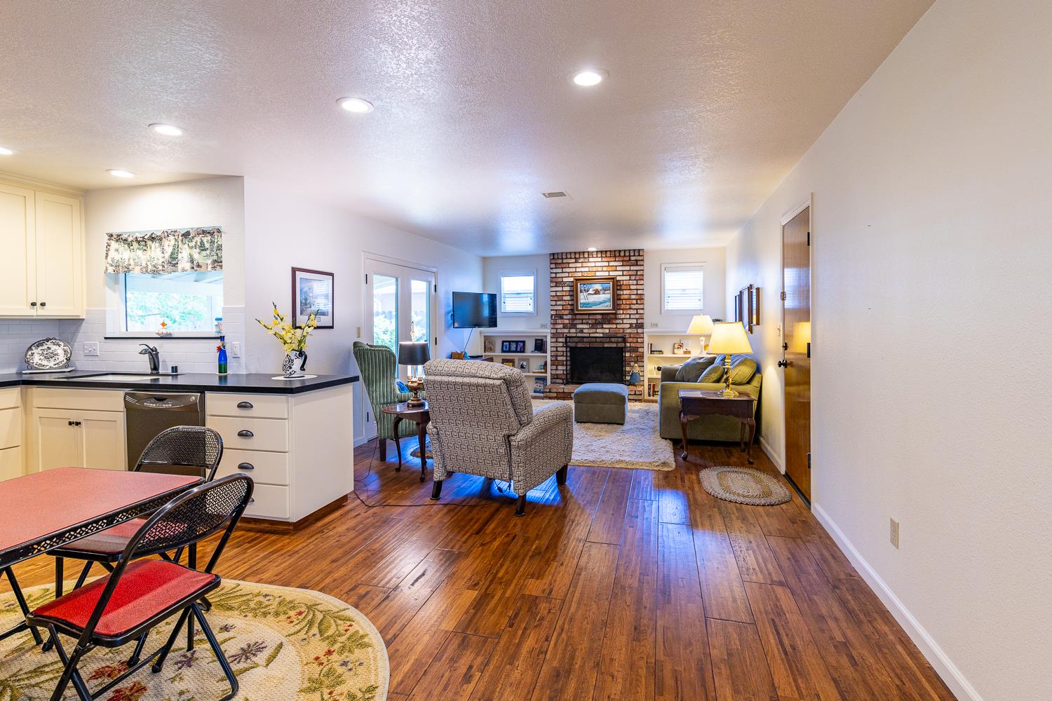 1320 Wylmawood Ln, Modesto, CA 95355