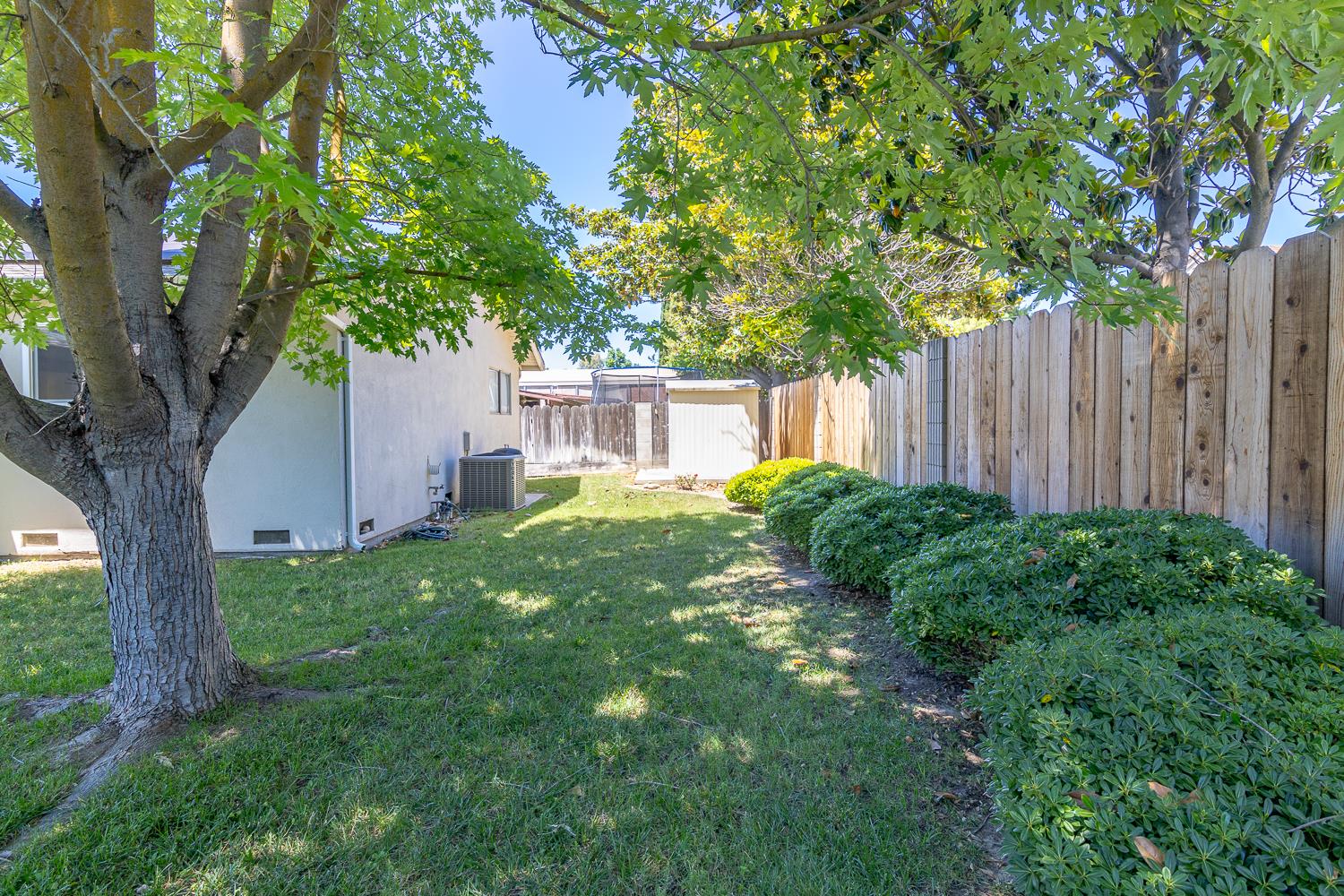 1320 Wylmawood Ln, Modesto, CA 95355