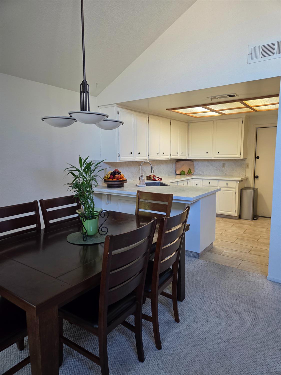 1804 Oak Leaf Dr, Modesto, CA 95354
