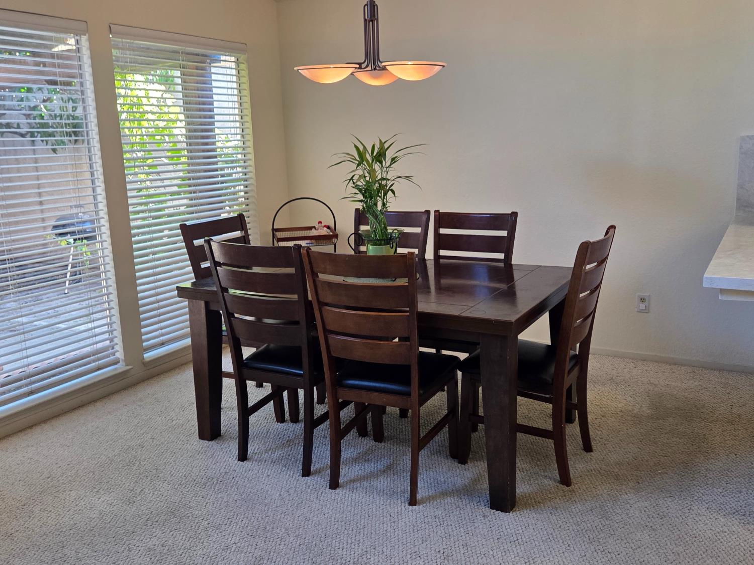 1804 Oak Leaf Dr, Modesto, CA 95354
