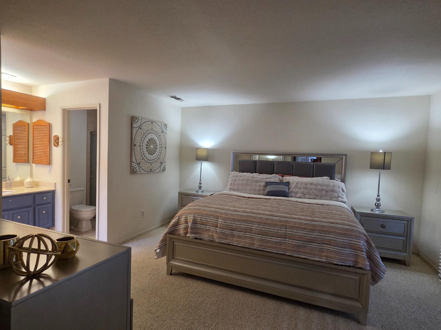 1804 Oak Leaf Dr, Modesto, CA 95354