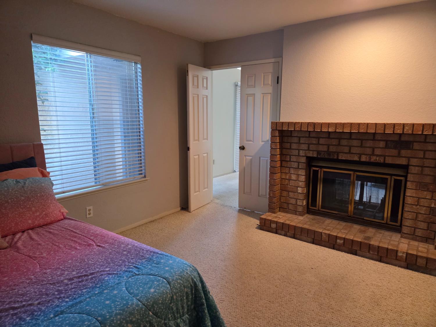 1804 Oak Leaf Dr, Modesto, CA 95354
