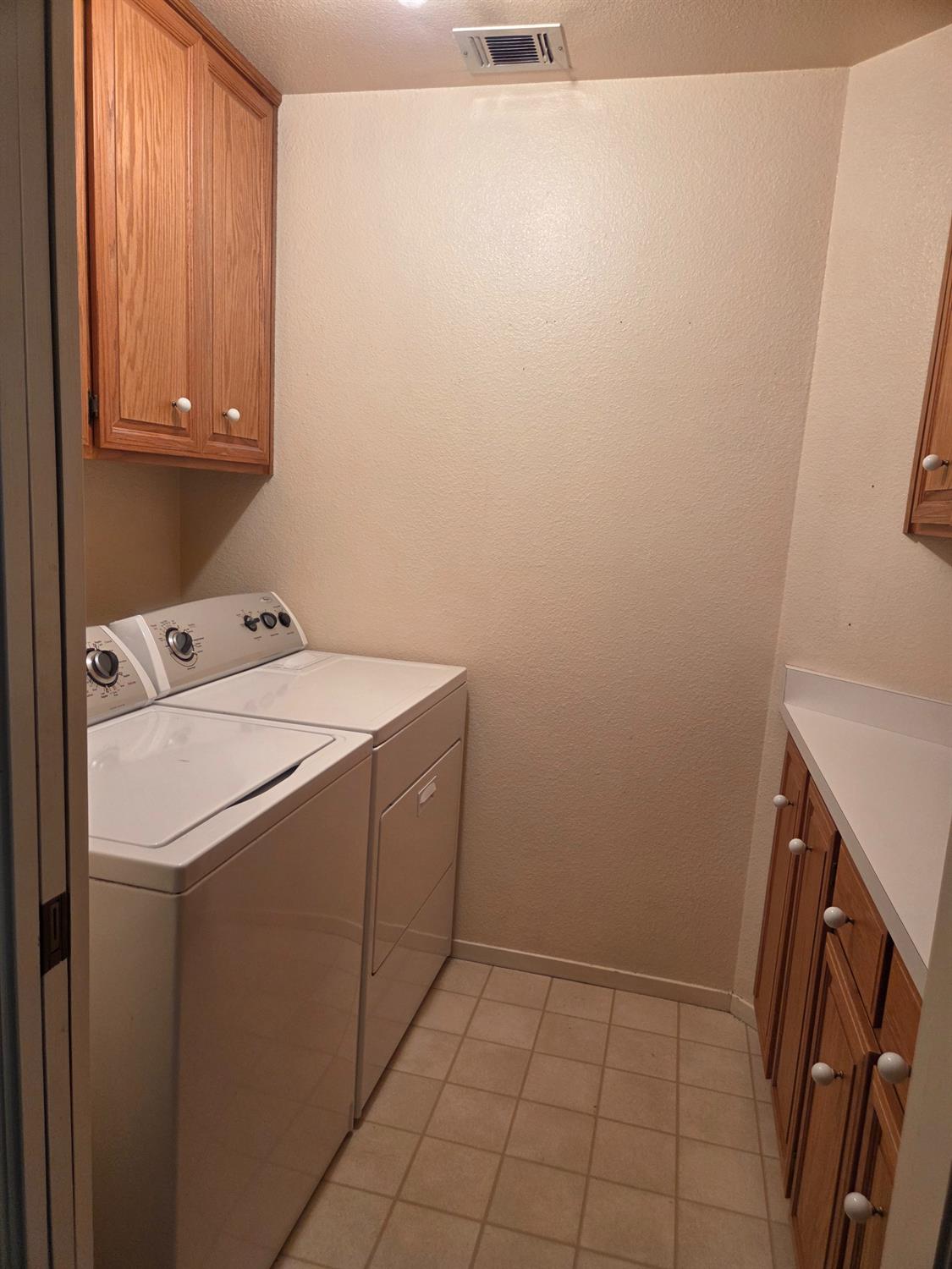 1804 Oak Leaf Dr, Modesto, CA 95354