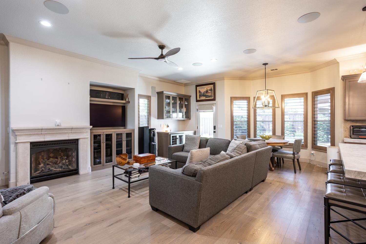 6509 Catkin Ct, Hughson, CA 95326