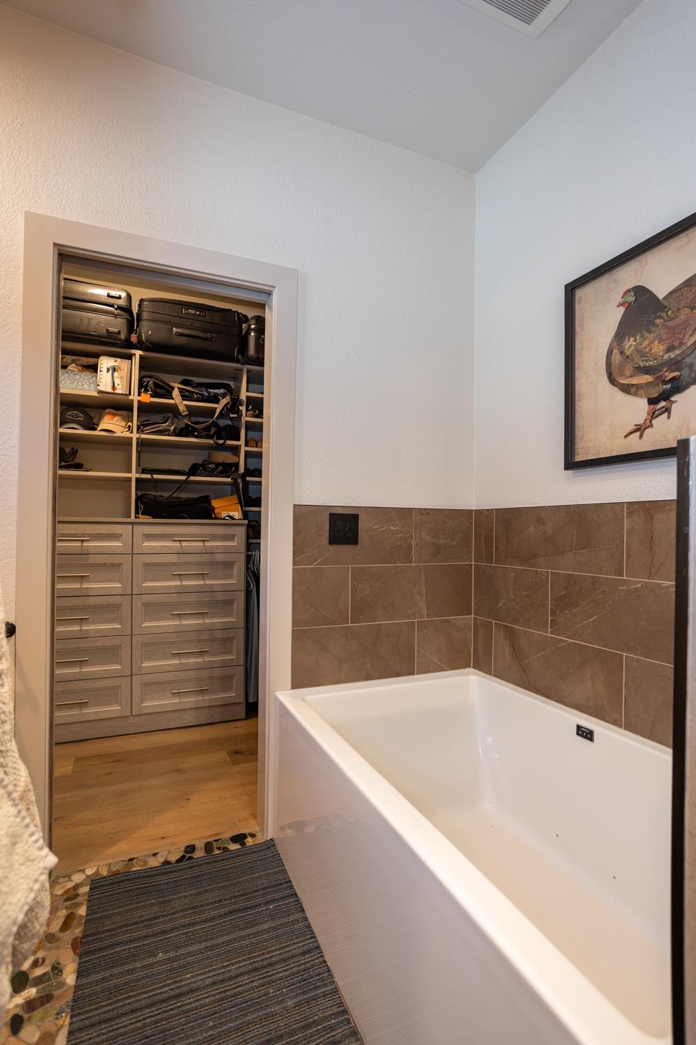 6509 Catkin Ct, Hughson, CA 95326