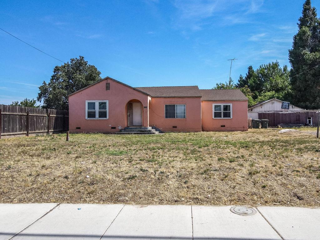 12224 Yosemite Blvd, Waterford, CA 95386