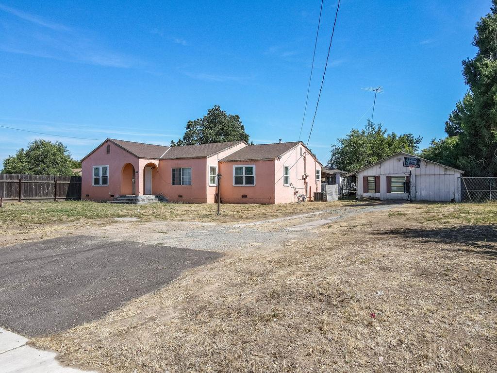 12224 Yosemite Blvd, Waterford, CA 95386