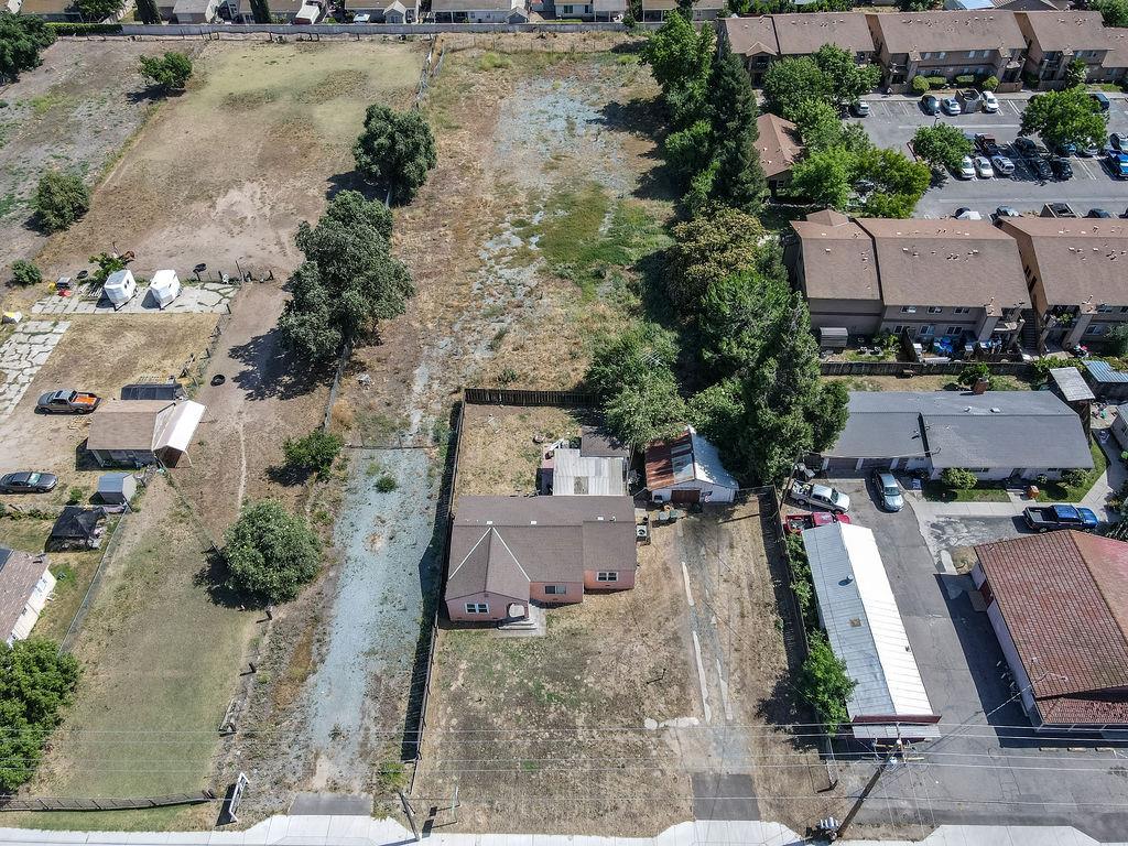 12224 Yosemite Blvd, Waterford, CA 95386