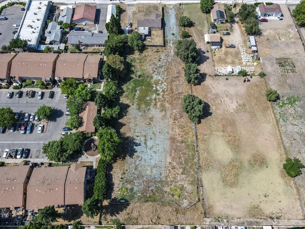 12224 Yosemite Blvd, Waterford, CA 95386