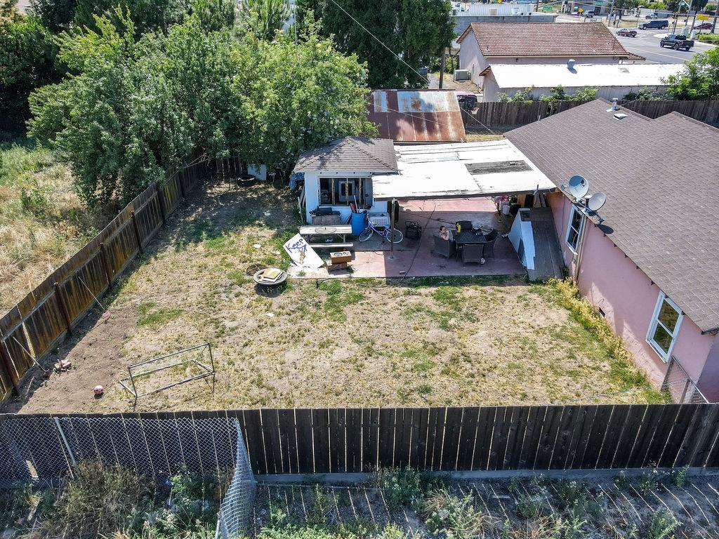 12224 Yosemite Blvd, Waterford, CA 95386